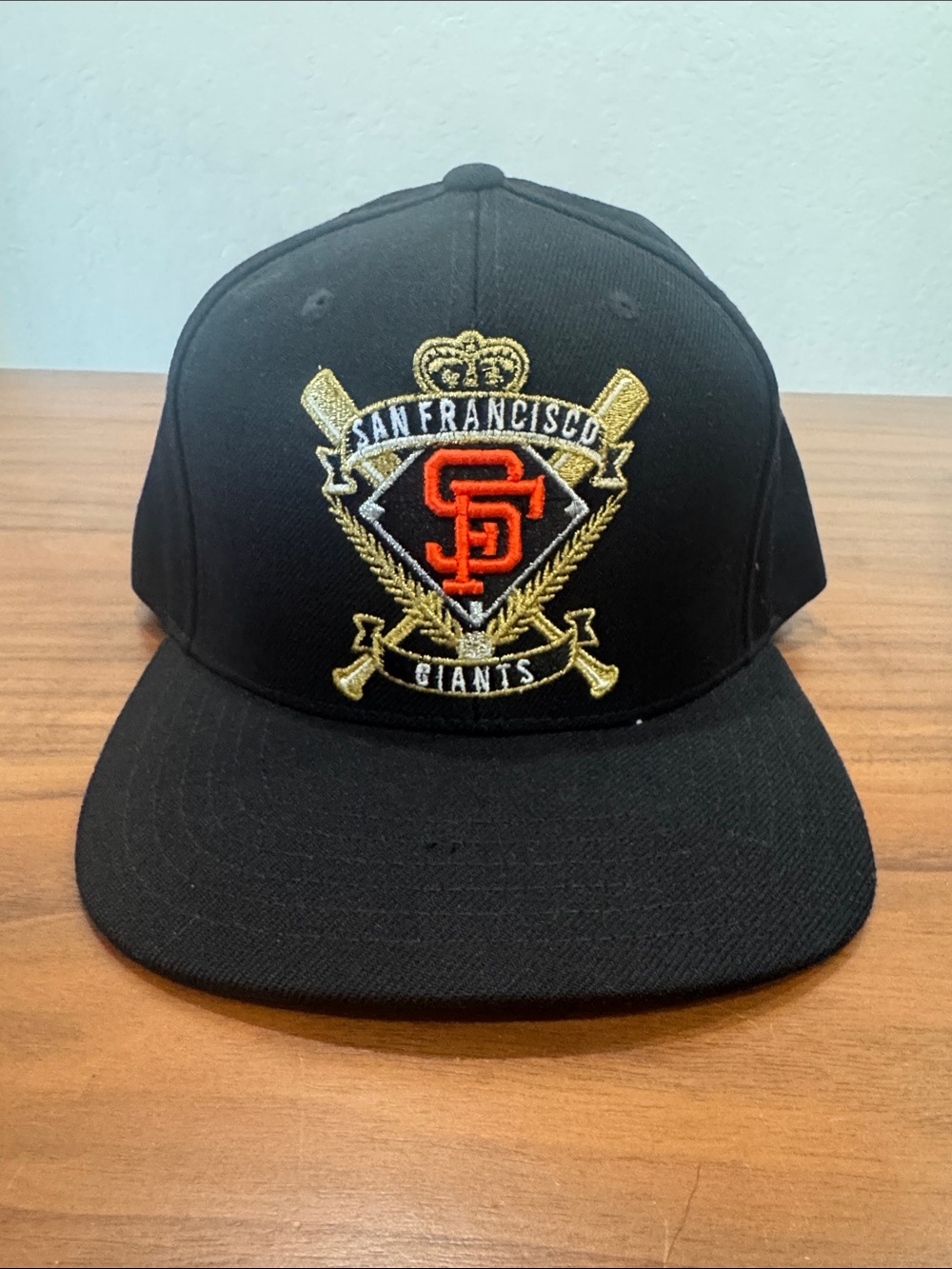 San Francisco Giants Black Embroidered Logo Snapback Cap